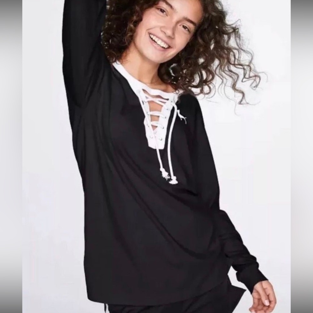 NWT VS PINK M/L SET - Picture 4 of 6